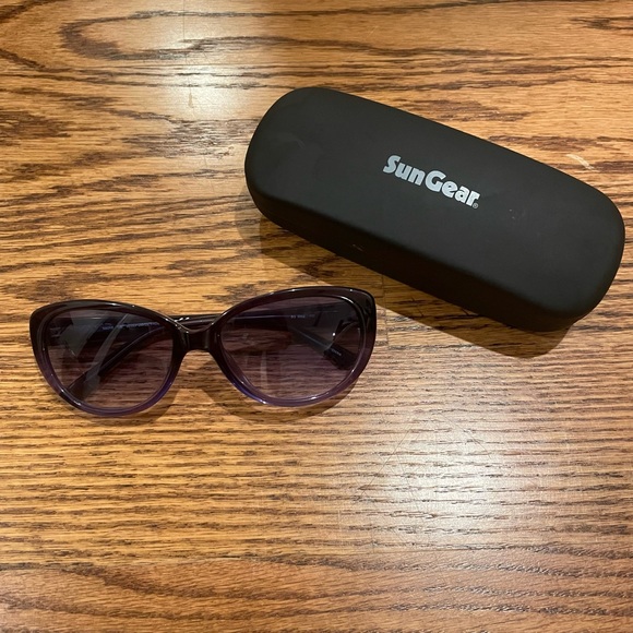 Sun Gear Accessories - Sun Gear sunglasses - blue/purple hue